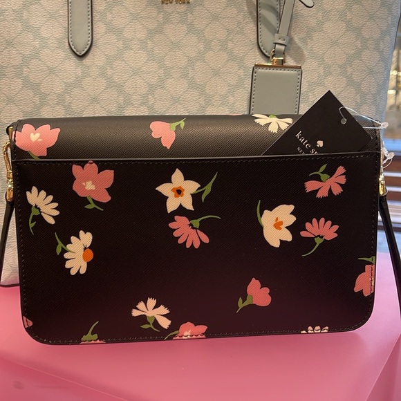 Kate Spade Madison Floral Waltz Flap Convertible Crossbody
Black Multi
NWT - Picture 8 of 16